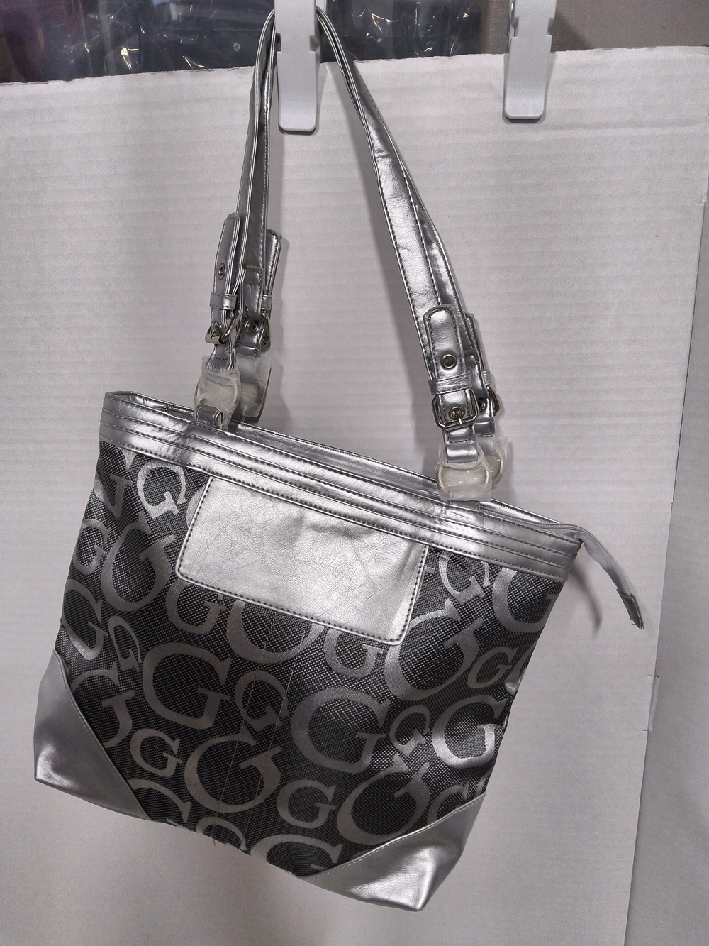 NWOT JC FASHION Silver G Shoulder Bag for Women